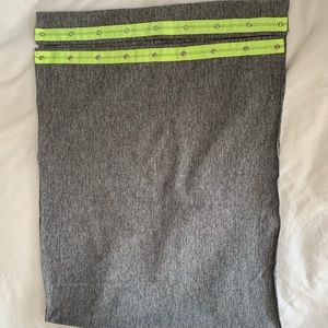Ivivva grey wrap scarf